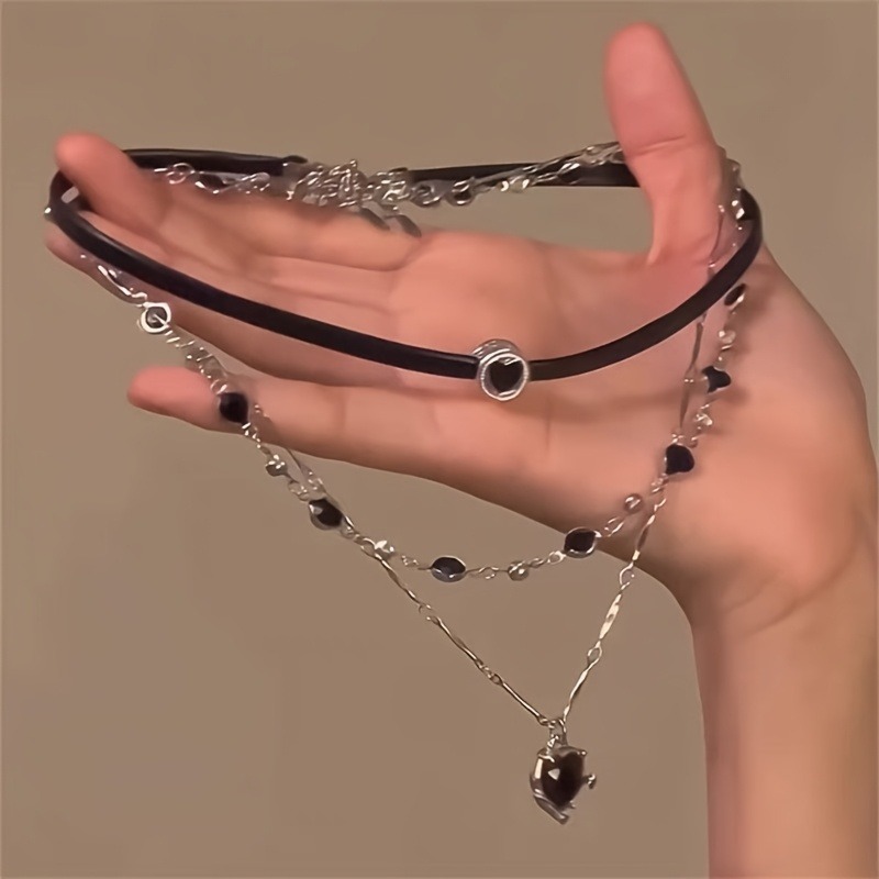 Gothic Layered Heart-shaped Ne - Women'S Gothic Formal Wear recension och pris