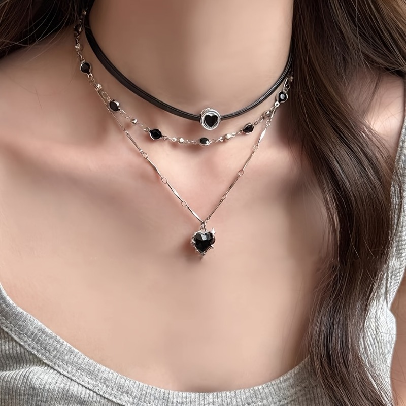 Gothic Layered Heart-shaped Ne - Women'S Gothic Formal Wear recension och pris